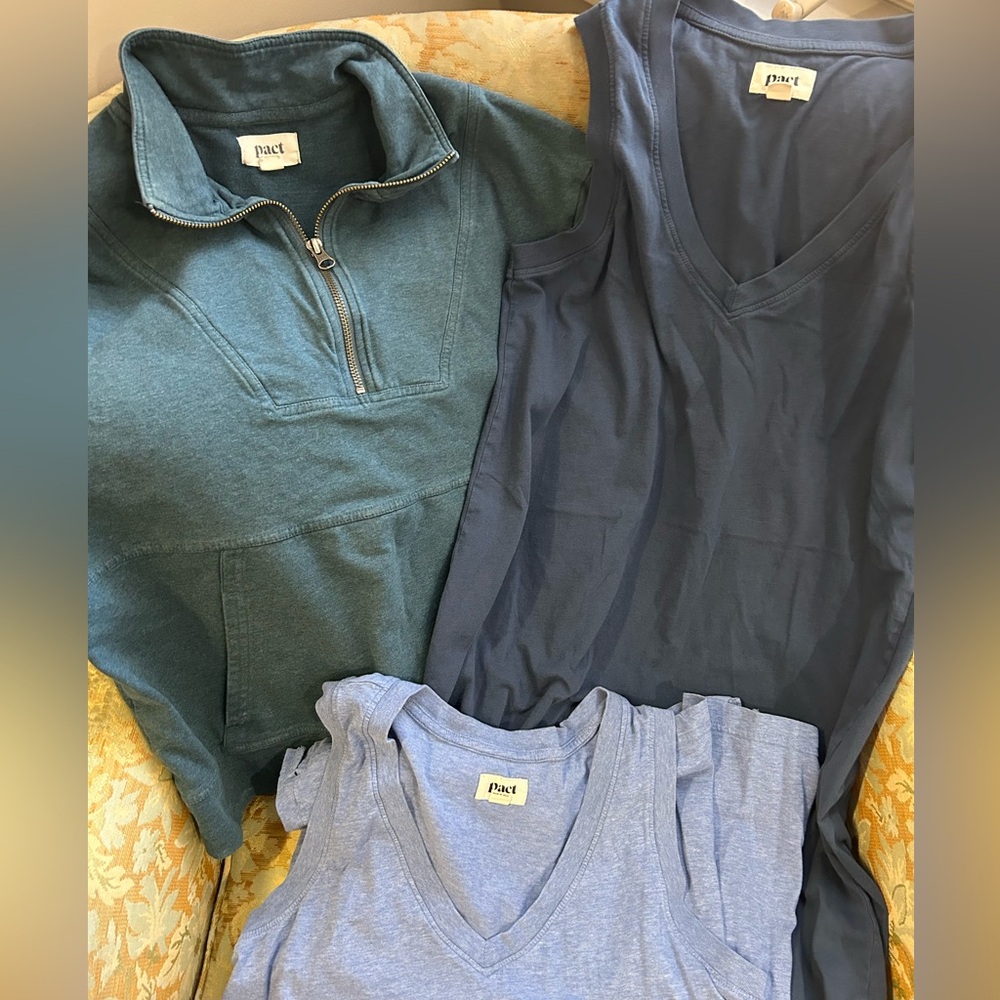 Pact 🍃 Size Small Clothing Bundle